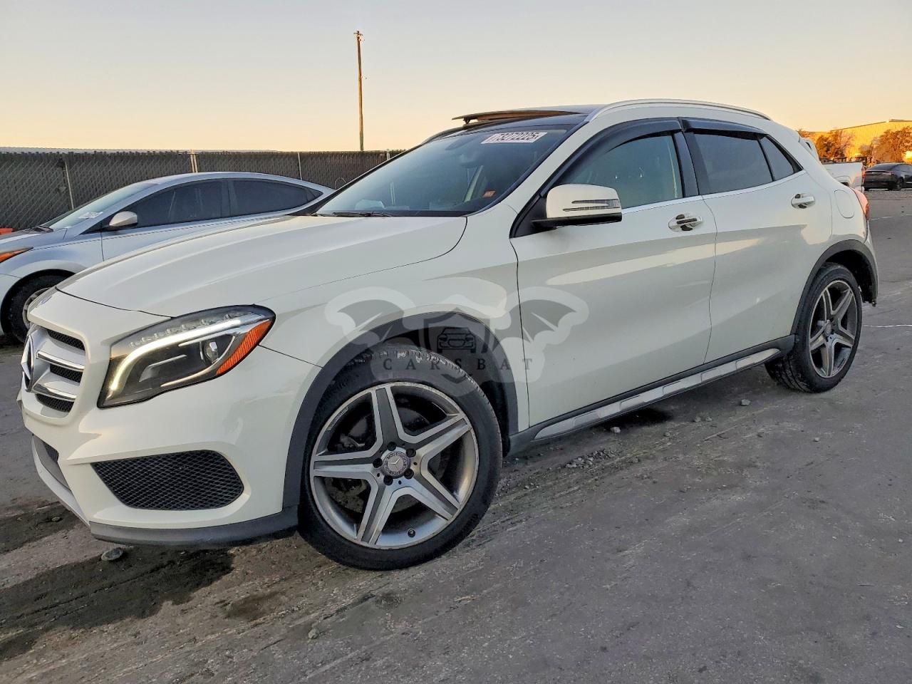 Mercedes-Benz GLA 250 4MATIC 2.0L 4 2015