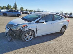 Hyundai Elantra GLS 1.8L 4 2013
