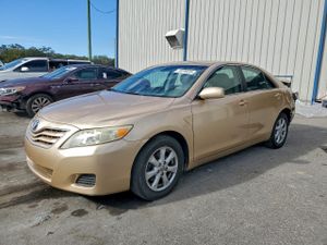 Toyota Camry BASE 2.5L 4 2011