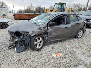Ford Focus SE 2.0L 4 2014