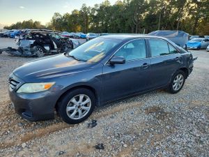 Toyota Camry BASE 2.5L 4 2011