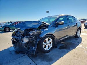 Ford Focus SE 2.0L 4 2013