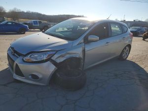 Ford Focus SE 2.0L 4 2013