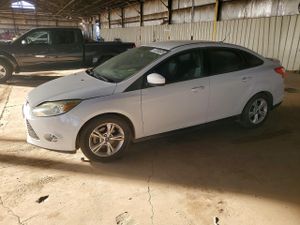 Ford Focus SE 2.0L 4 2012