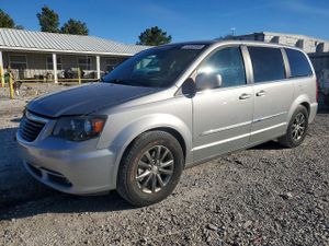Chrysler Town & Country S 3.6L 6 2015
