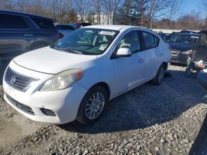 Nissan Versa S 1.6L 4 2012