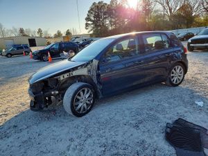 Volkswagen Golf 2.0L 4 2011