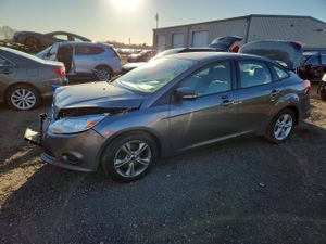 Ford Focus SE 2.0L 4 2014