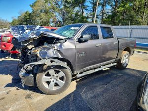 RAM 1500 ST 3.6L 6 2015