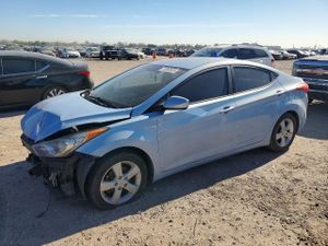 Hyundai Elantra GLS 1.8L 4 2013