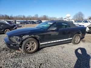 Ford Mustang 4.0L 6 2005