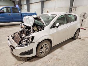 Chevrolet Aveo (Sonic) LS 1.8L 4 2014