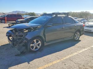 Toyota Corolla BASE 1.8L 4 2012