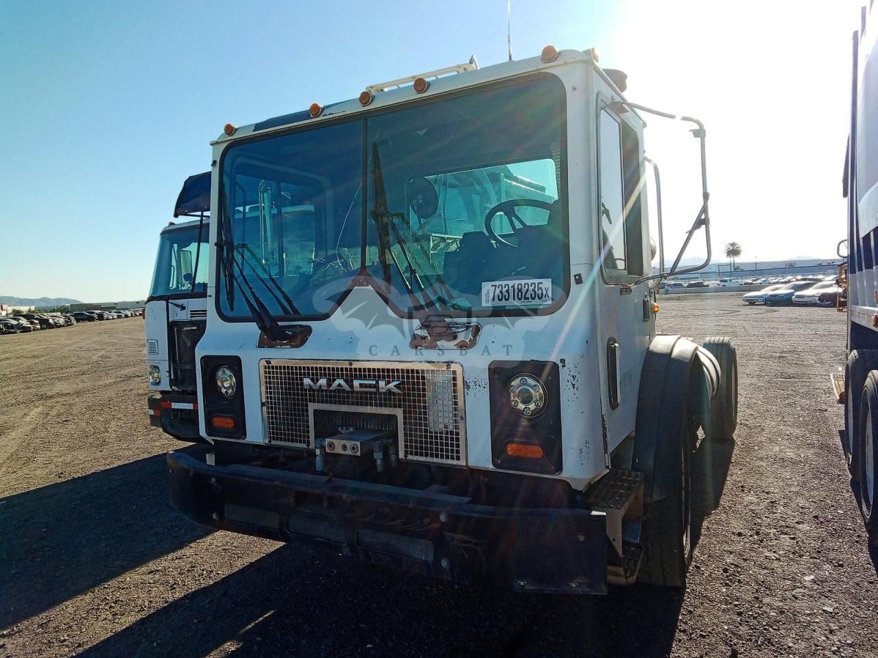 Mack 600 MR600 6 2005