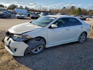 Toyota Camry BASE 2.5L 4 2012