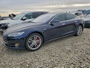 Tesla Model S 2014