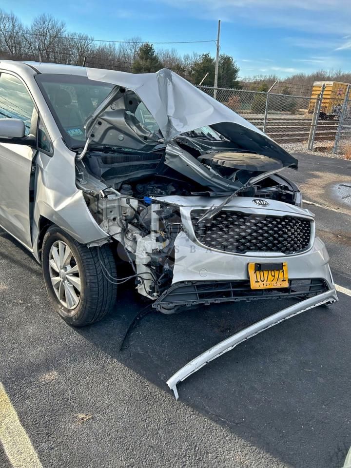 Kia Sedona L 3.3L 6 2018