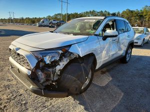 Toyota Rav4 XLE 2.5L 4 2019