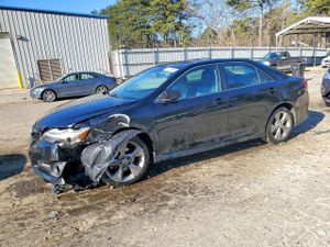 Toyota Camry BASE 2.5L 4 2012