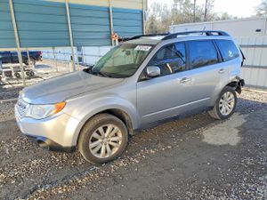 Subaru Forester LIMITED 2.5L 4 2013
