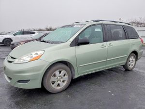 Toyota Sienna CE 3.5L 6 2007