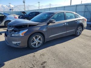Nissan Altima 2.5 2.5L 4 2015