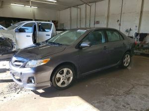 Toyota Corolla BASE 1.8L 4 2012