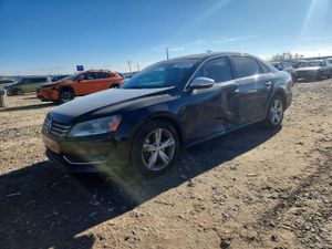 Volkswagen Passat SE 2.5L 5 2012