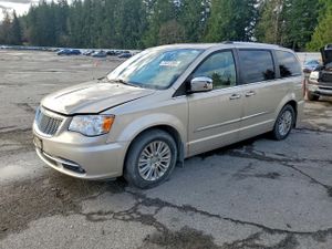 Chrysler Town & Country LIMITED PLATINUM 3.6L 6 2015