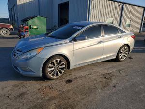 Hyundai Sonata SE 2.4L 4 2012