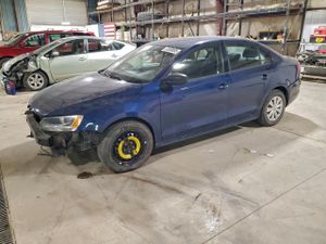 Volkswagen Jetta BASE 2.0L 4 2014