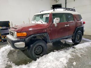 Toyota FJ Cruiser 4.0L 6 2011