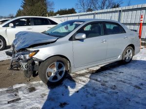 Toyota Corolla BASE 1.8L 4 2013