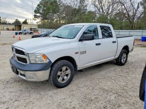 RAM 1500 ST 5.7L 8 2014