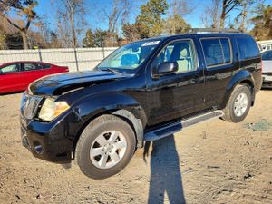 Nissan Pathfinder S 4.0L 6 2011