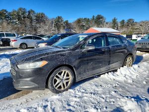 Ford Fusion SE 2.5L 4 2013
