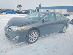 Toyota Camry HYBRID 2.5L 4 2012
