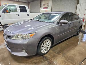 Lexus ES 300H 2.5L 4 2013