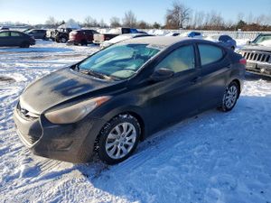 Hyundai Elantra GLS 1.8L 4 2013