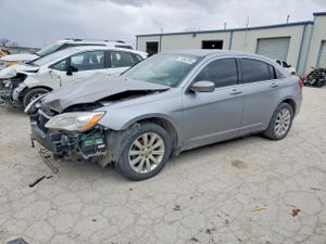 Chrysler 200 TOURING 2.4L 4 2013