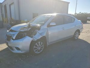 Nissan Versa S 1.6L 4 2014