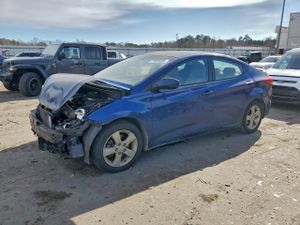 Hyundai Elantra GLS 1.8L 4 2013