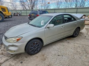 Toyota Camry LE 3.0L 6 2003