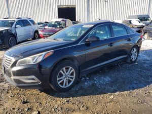 Hyundai Sonata SE 2.4L 4 2015