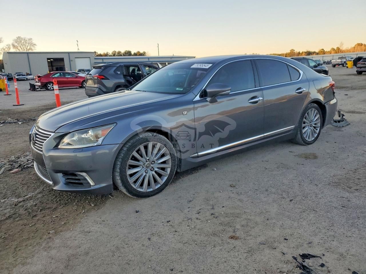 Lexus LS 460 4.6L 8 2013
