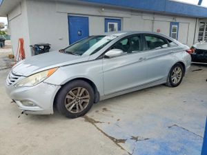 Hyundai Sonata GLS 2.4L 4 2013