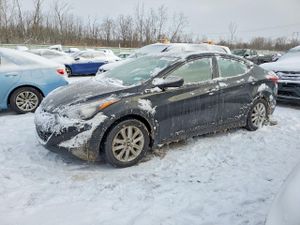 Hyundai Elantra SE 1.8L 4 2015