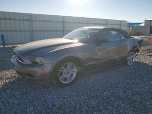 Ford Mustang 3.7L 6 2014