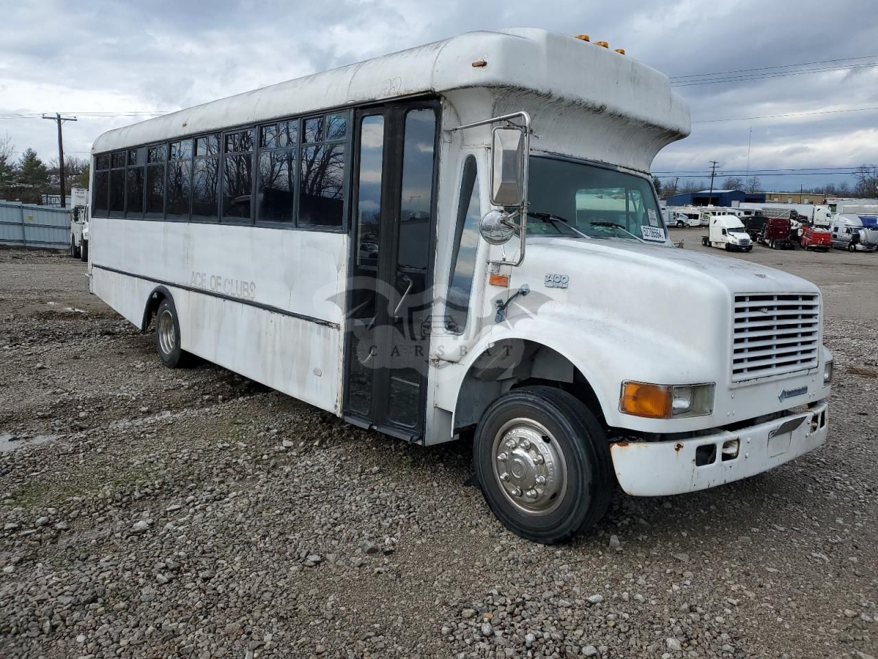 International 3000 3400 8 1999