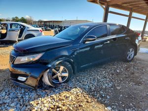 Kia Optima LX 2.4L 4 2015